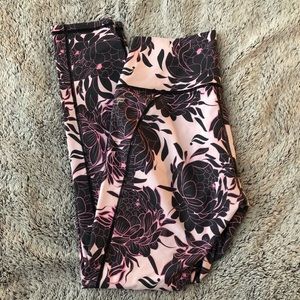 Floral fabletics leggings